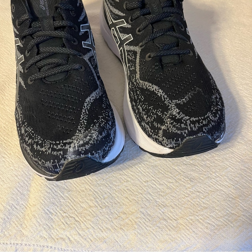 ASICS Women’s Gel-Kayano 29 Running Shoes. - Picture 8 of 11